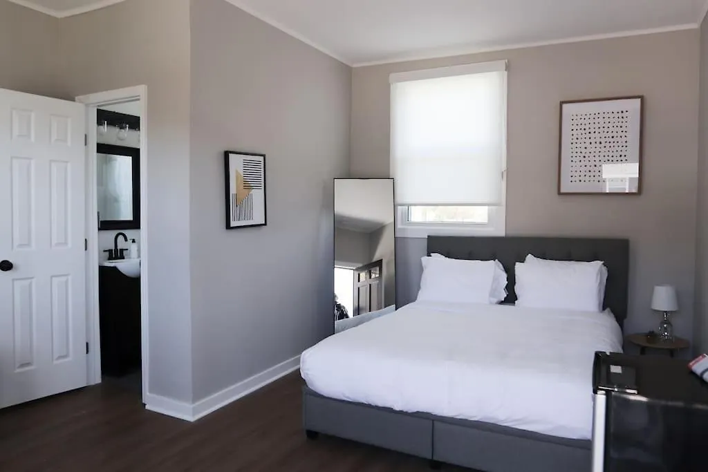 Мини-отель Bright 1 Bedroom 10 Mins To Нэшвилл